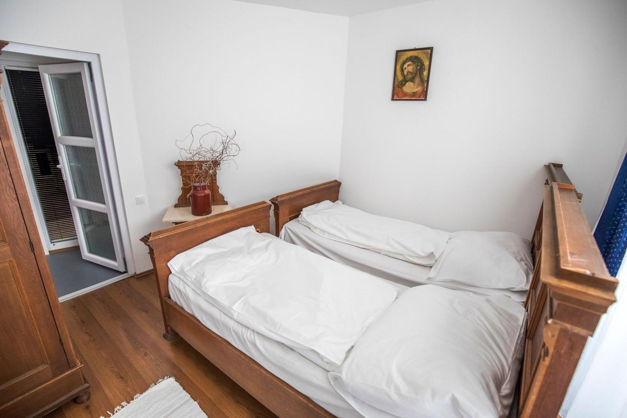 Villa Vamus Vendeg- Es Rendezvenyhaz Vamosszabadi ภายนอก รูปภาพ