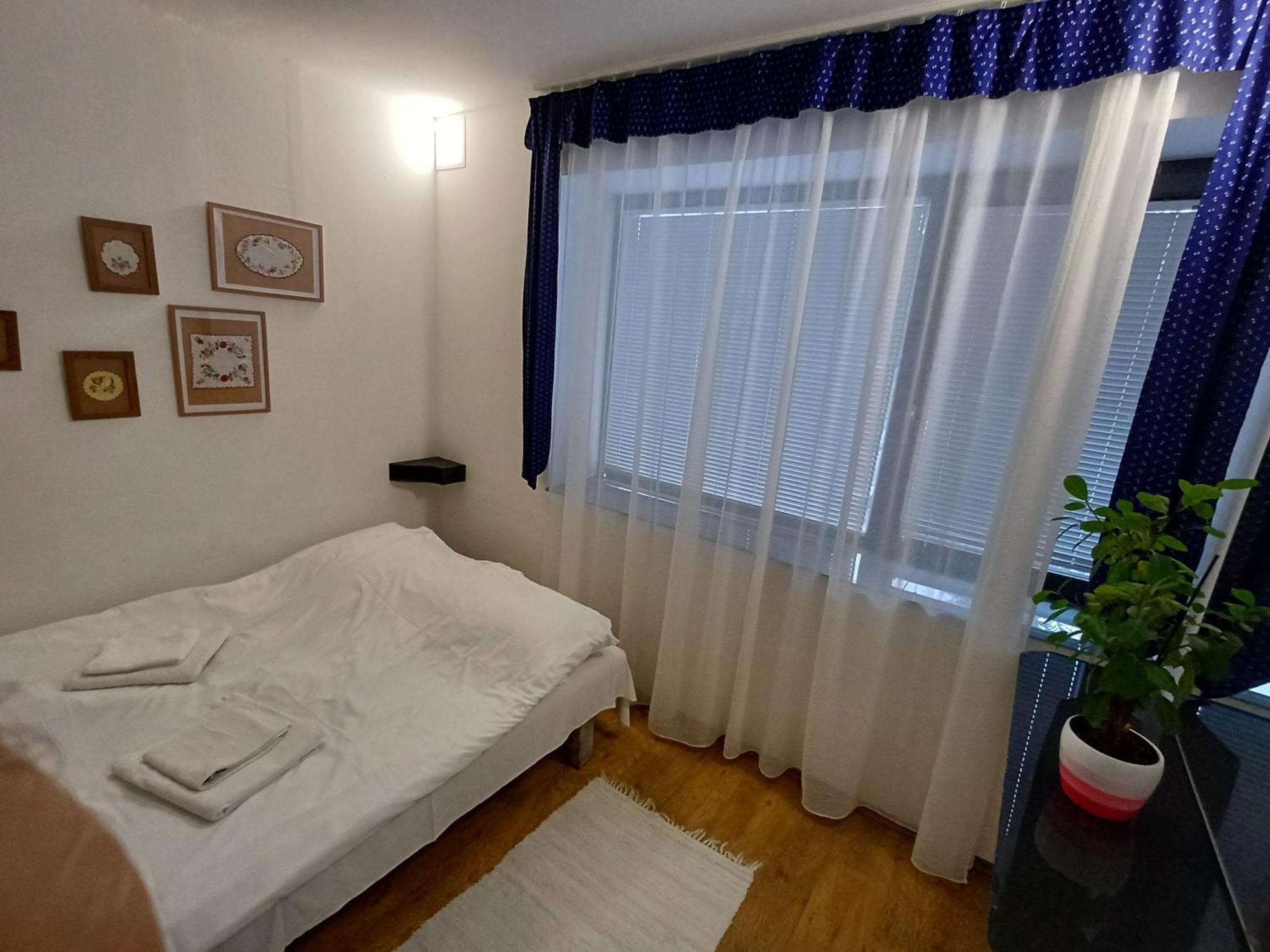 Villa Vamus Vendeg- Es Rendezvenyhaz Vamosszabadi ภายนอก รูปภาพ
